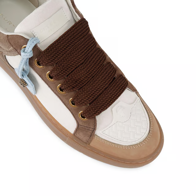KURT GEIGER LONDON
Kurt Geiger London Leather Southbank Tag Sneaker Sneaker
