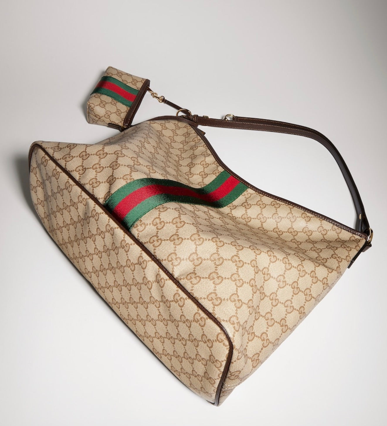 Large shoulder bag with Web