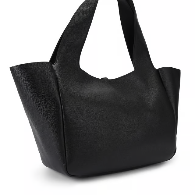KURT GEIGER LONDON
Kurt Geiger London Leather Carnaby Lg Winged Tote Bag